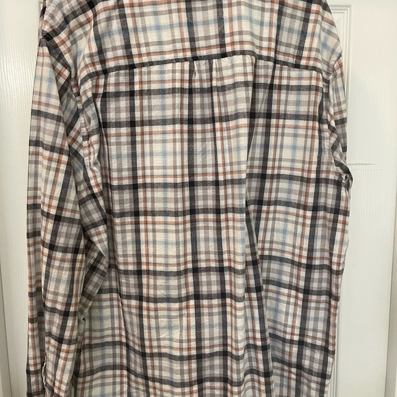 Men’s casual Good Fellow and Co button down - Picture 2 of 2